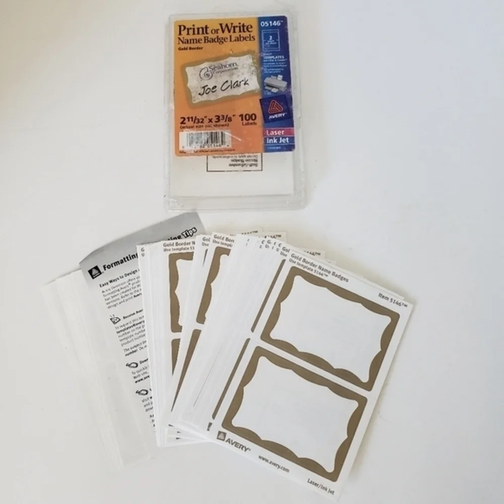 Avery Ink Jet Laser Print or Write Name Badge Labels, Blue and Gold‎ borders